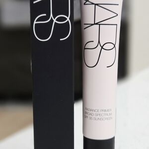 NARS Radiance Primer SPF 35 - Cream